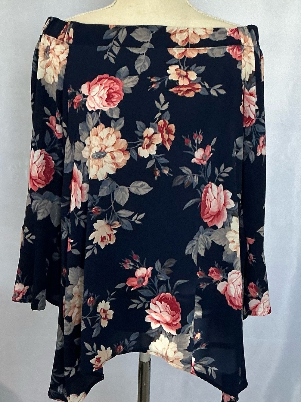 Altar’d State Navy Floral Off-Shoulder Bell-Sleeve Blouse M